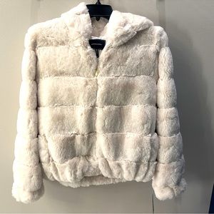 BCBGMAXAZRIA Coat